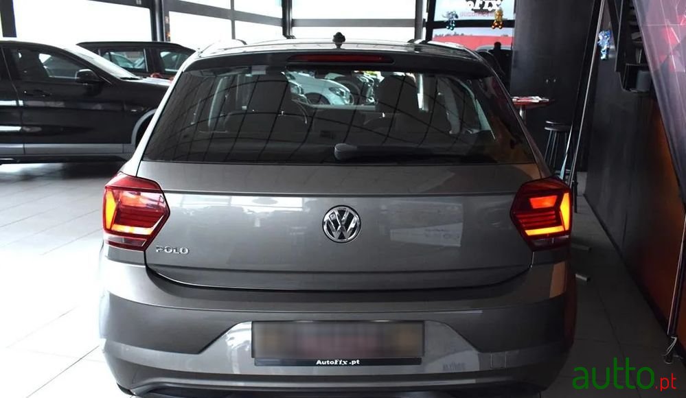 2018' Volkswagen Polo photo #5