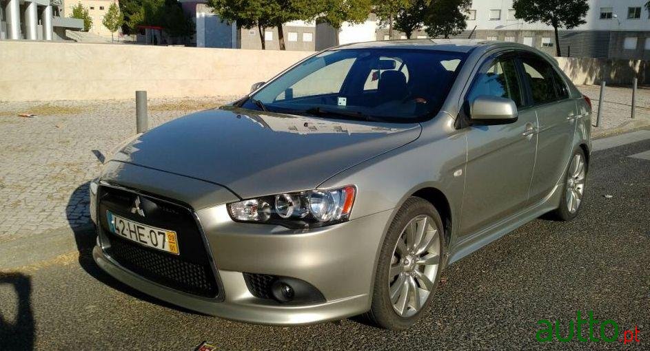 2009' Mitsubishi Lancer Sportback photo #2