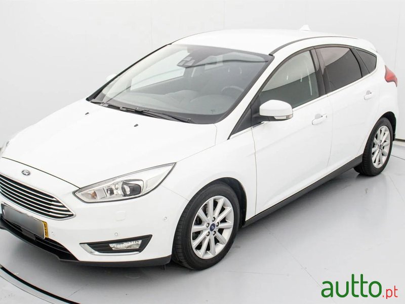 2016' Ford Focus photo #1