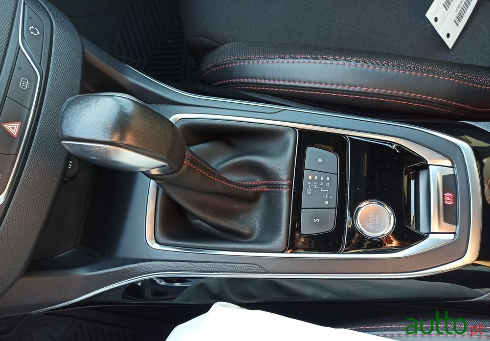 2017' Peugeot 308 Sw photo #6