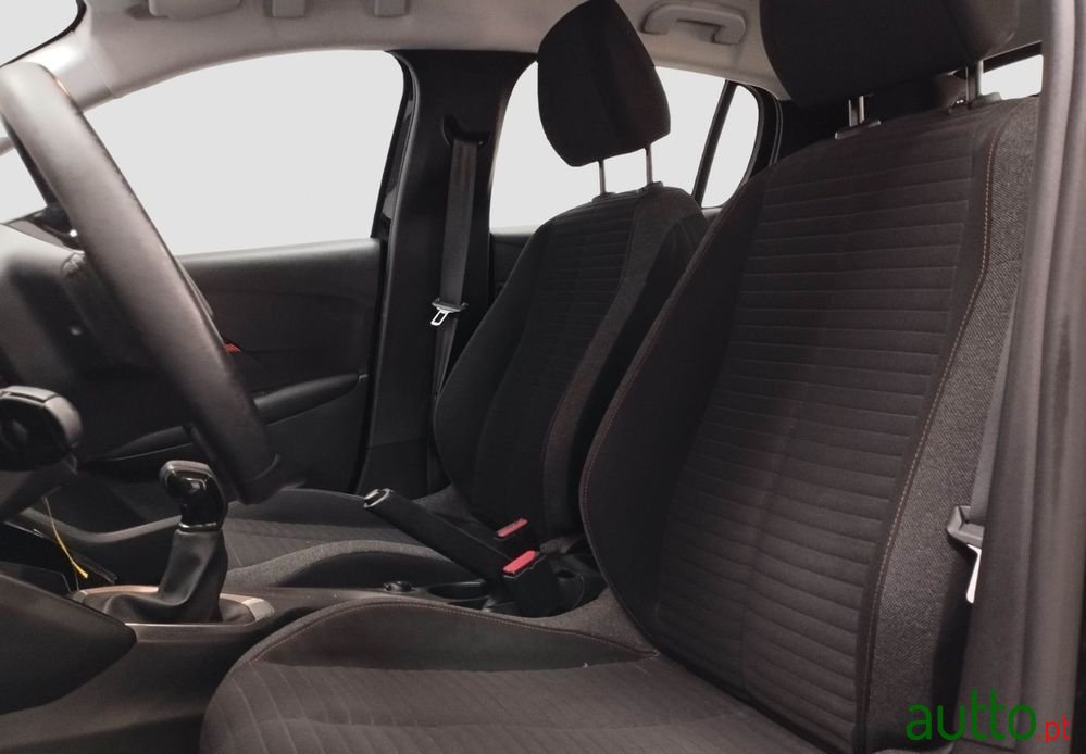 2021' Peugeot 208 photo #6