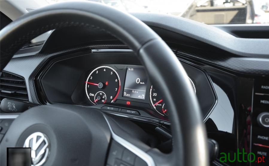 2019' Volkswagen T-Cross 1.0 Tsi Life photo #6