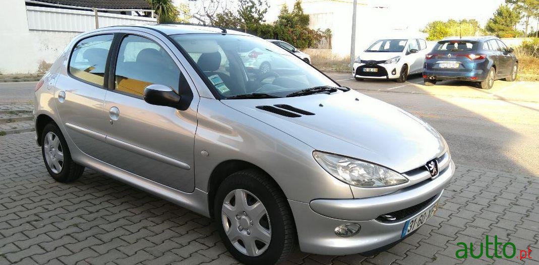 2004' Peugeot 206 photo #2