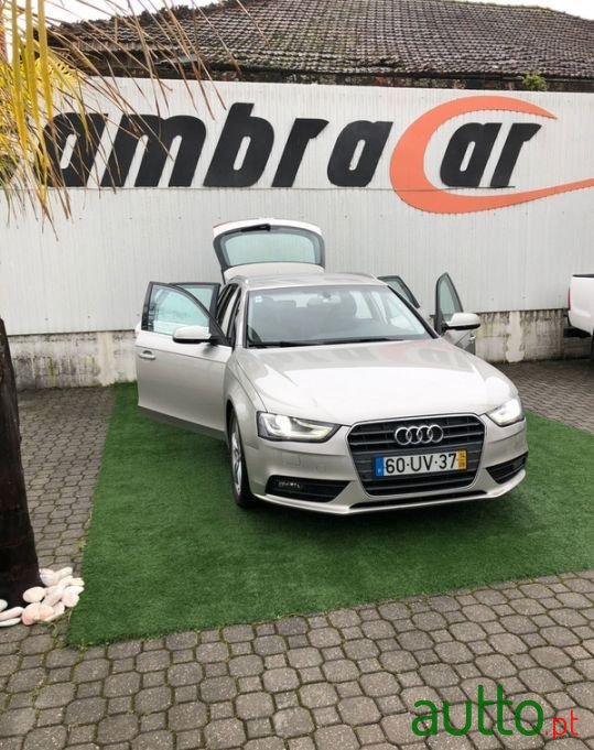 2014' Audi A4 Avant photo #2