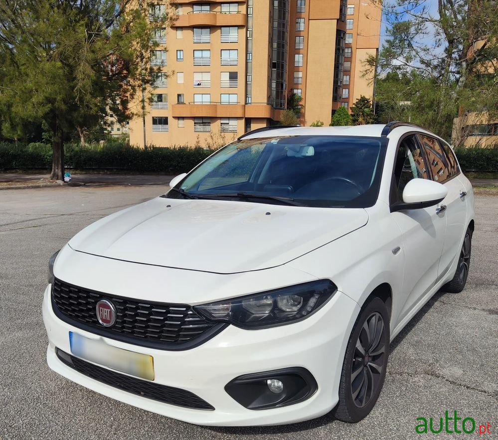 2019' Fiat Tipo Station Wagon photo #4
