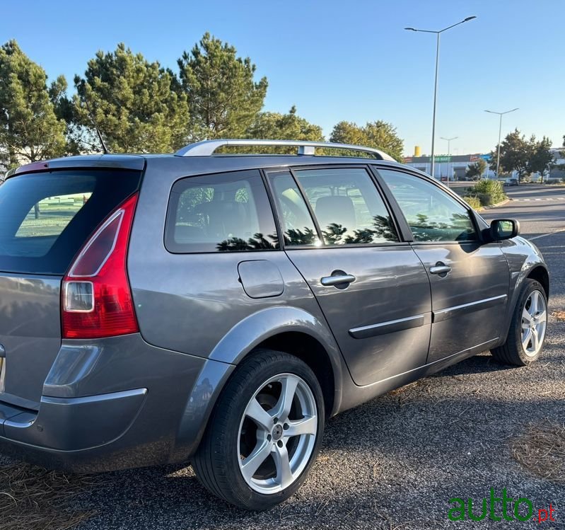 2007' Renault Megane photo #2