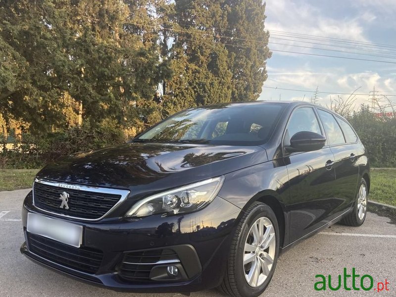 2020' Peugeot 308 Sw photo #1