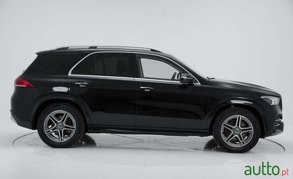 2021' Mercedes-Benz Classe Gle photo #2