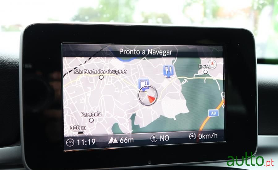 2017' Mercedes-Benz C-200 photo #3