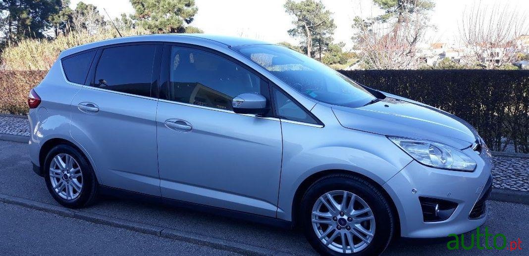 2014' Ford C-MAX Titanium photo #1