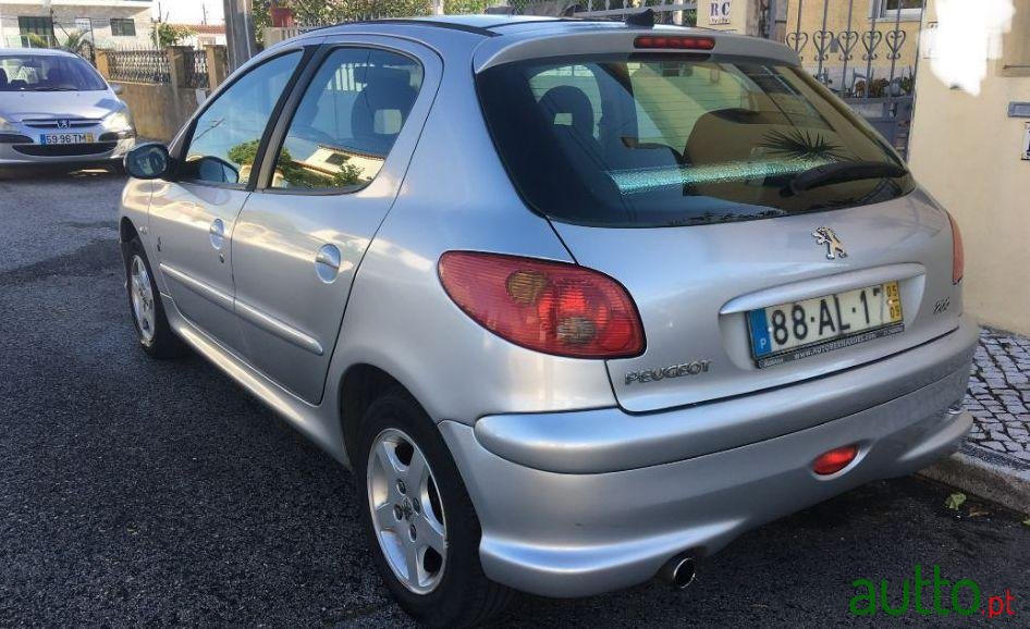 2005' Peugeot 206 Black & Silver photo #3