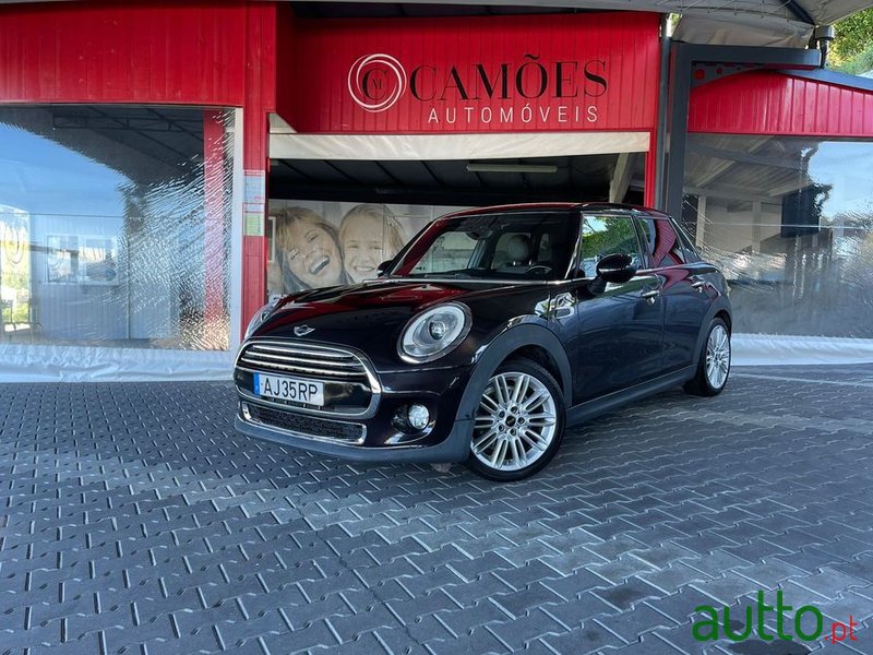 2015' MINI Cooper photo #1