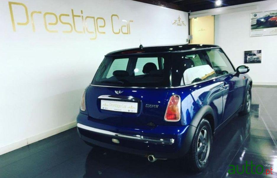 2001' MINI Cooper 1.6  90 Cv photo #1