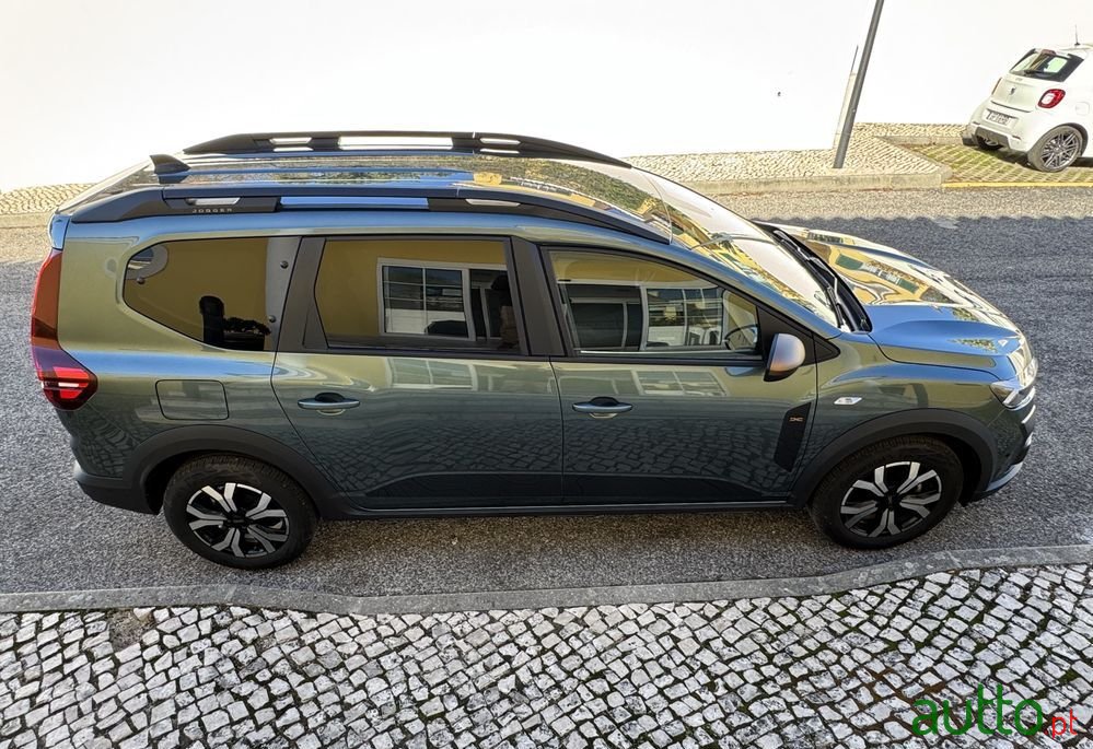 2024' Dacia Jogger photo #6
