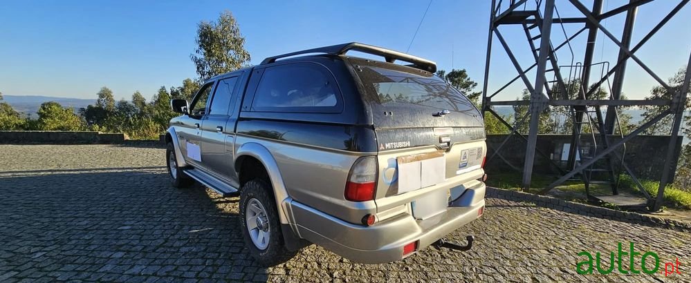 2004' Mitsubishi L200 photo #4