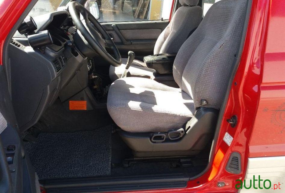 1995' Mitsubishi Pajero Mk2 photo #4