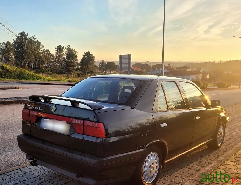 1992' Alfa Romeo 155 2.0 Ts photo #3