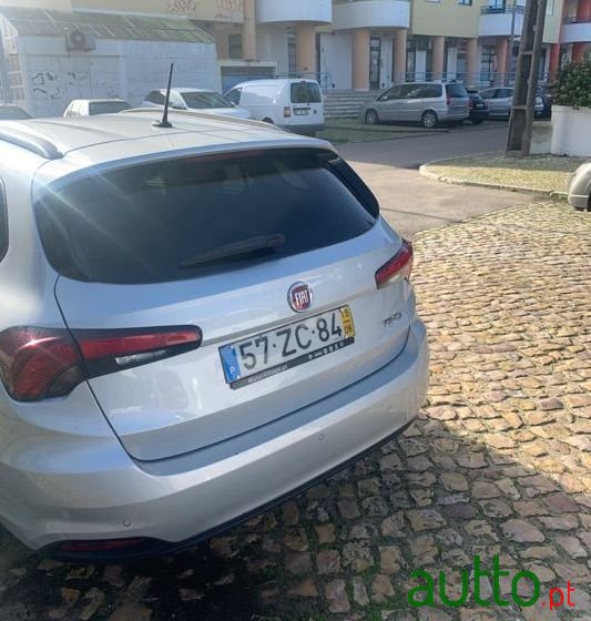 2019' Fiat Tipo Station Wagon photo #4