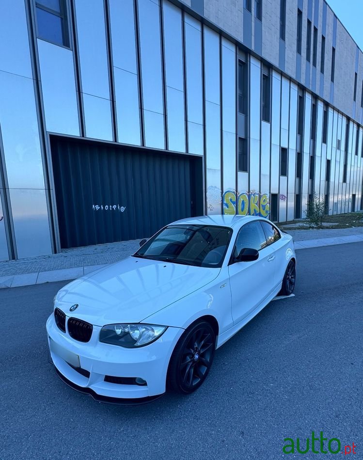 2009' BMW 118 D Coupe Aut. photo #2