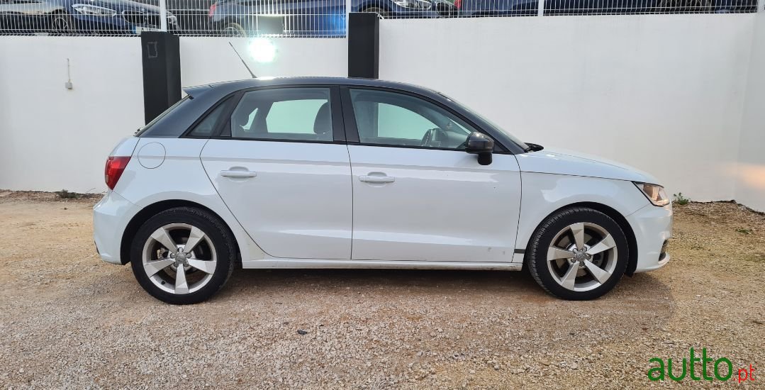 2016' Audi A1 Sportback photo #4