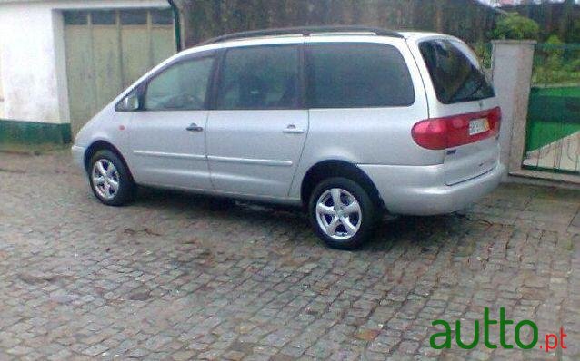1999' SEAT Alhambra 1.9 Tdi Prestige photo #2