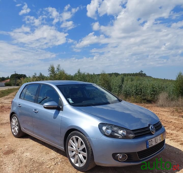 2010' Volkswagen Golf photo #1