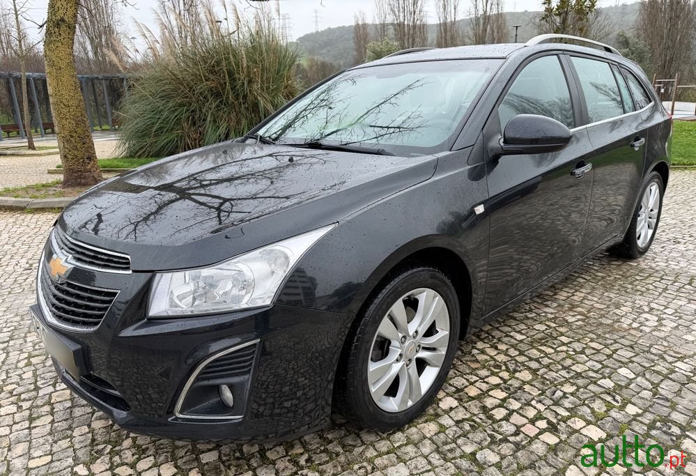 2013' Chevrolet Cruze Sw photo #1
