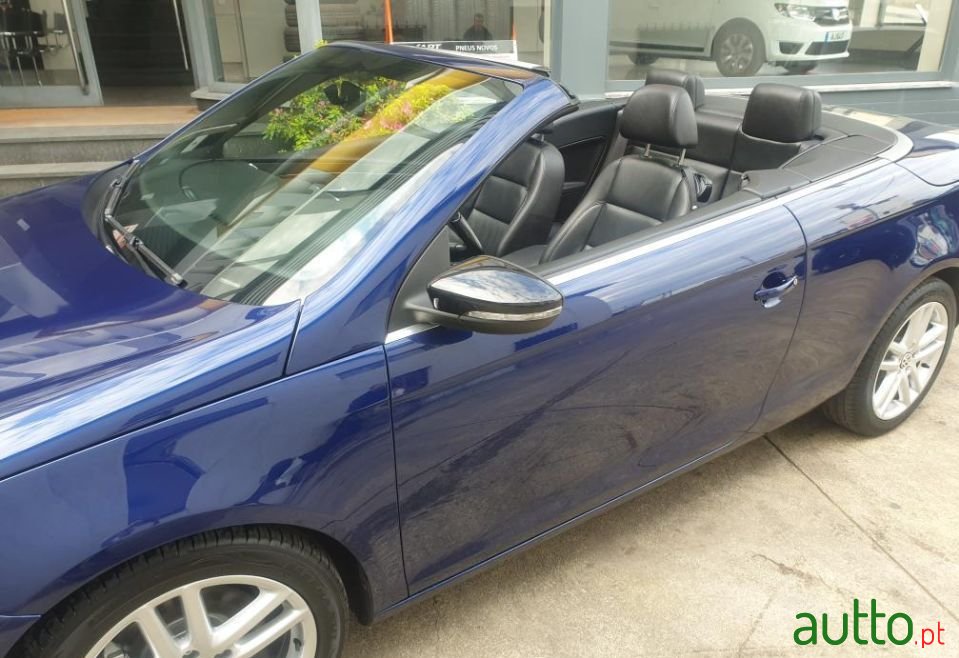 2009' Volkswagen Eos photo #1