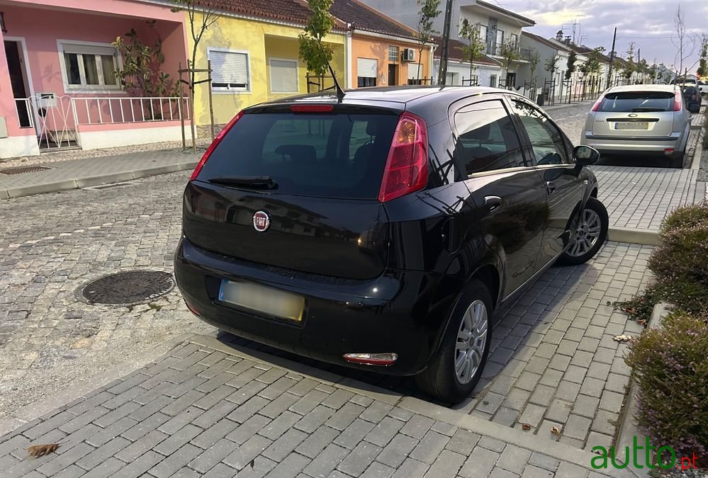 2018' Fiat Grande Punto photo #4