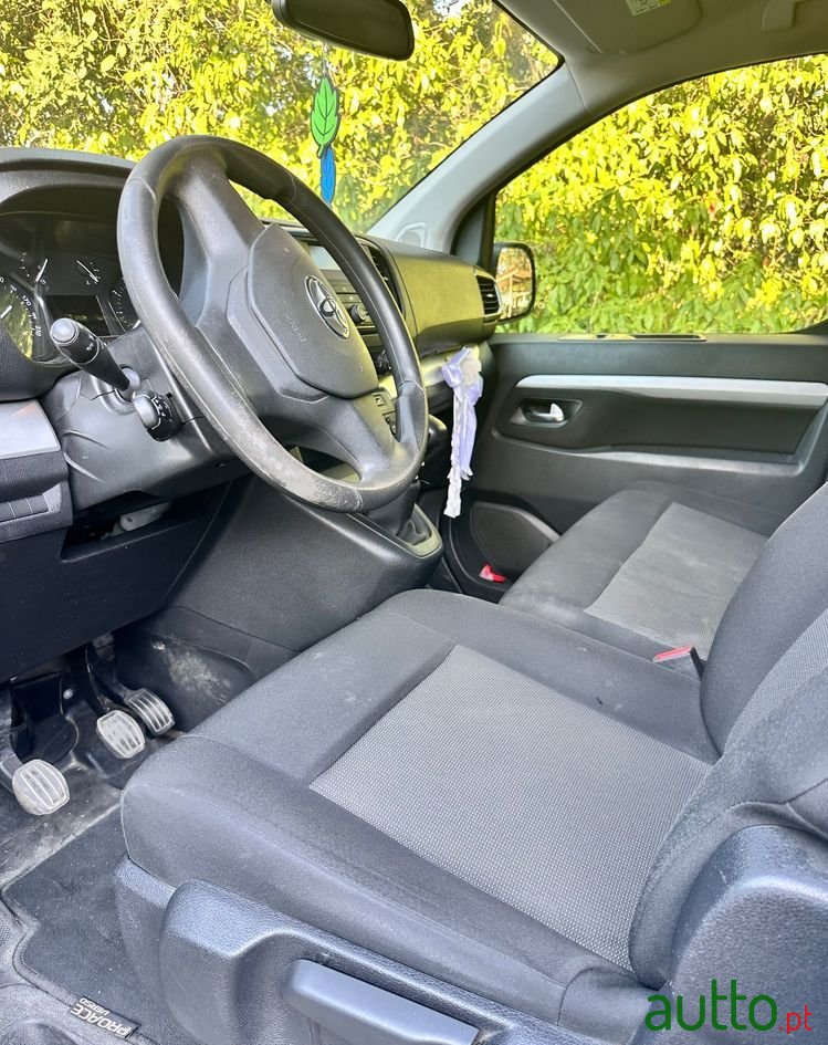 2022' Toyota ProAce 1.5 D-4D L1 6L photo #4