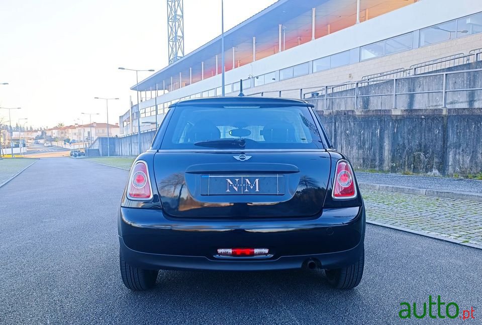 2011' MINI One photo #6