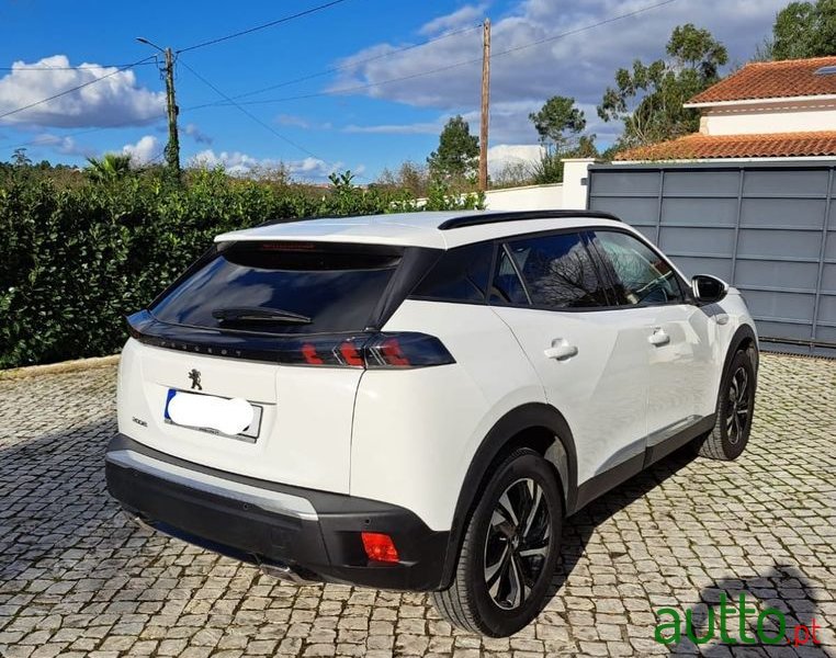 2021' Peugeot 2008 photo #4