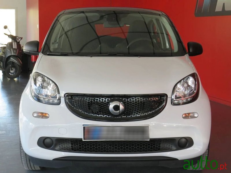 2019' Smart Forfour photo #2