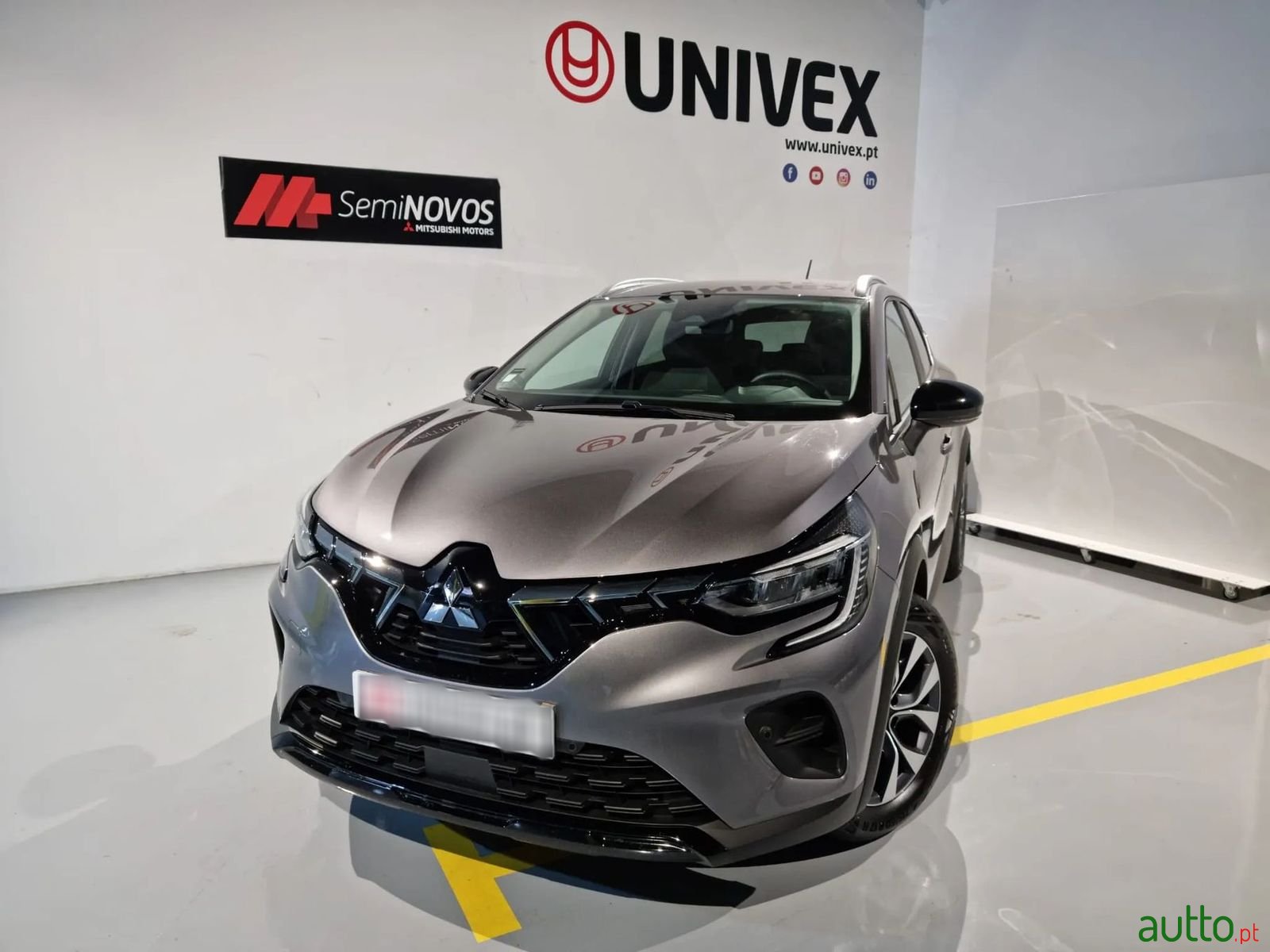 2023' Mitsubishi ASX photo #1