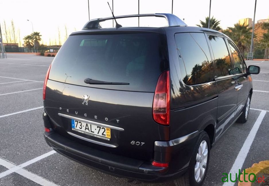 2005' Peugeot 807 photo #3