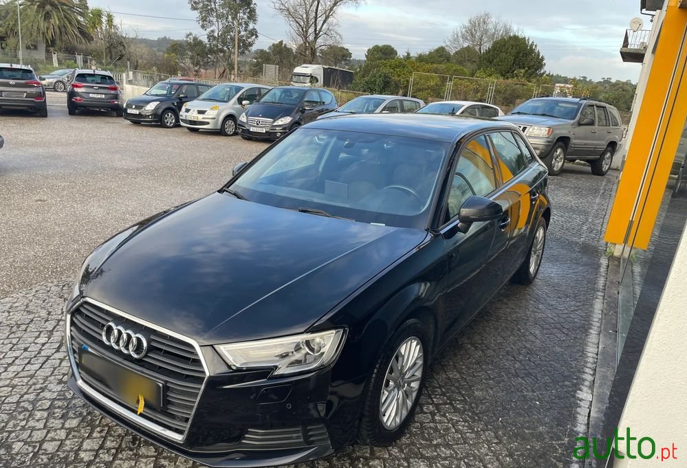 2017' Audi A3 Sportback photo #4