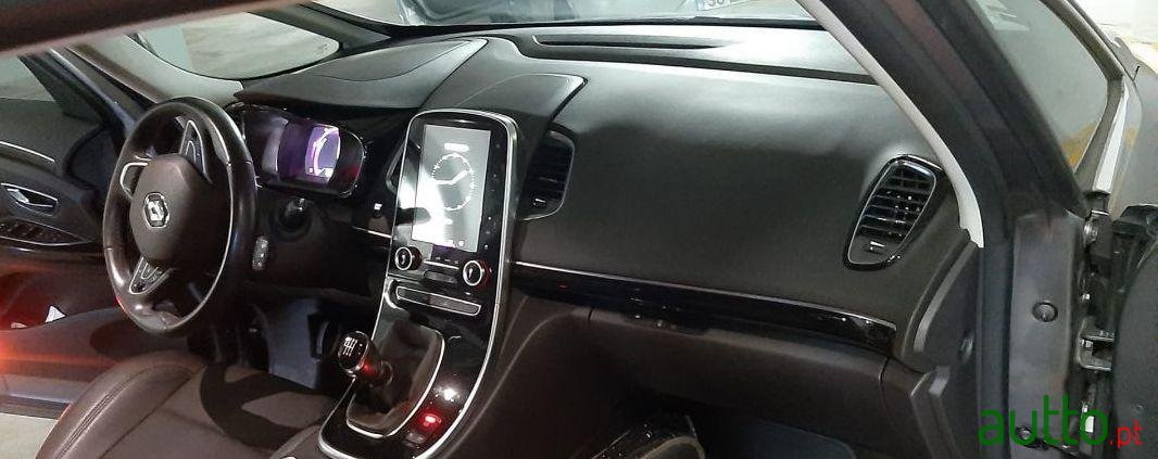 2017' Renault Espace photo #1