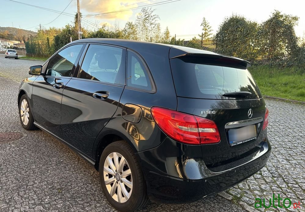 2014' Mercedes-Benz Classe B Cdi Style photo #5