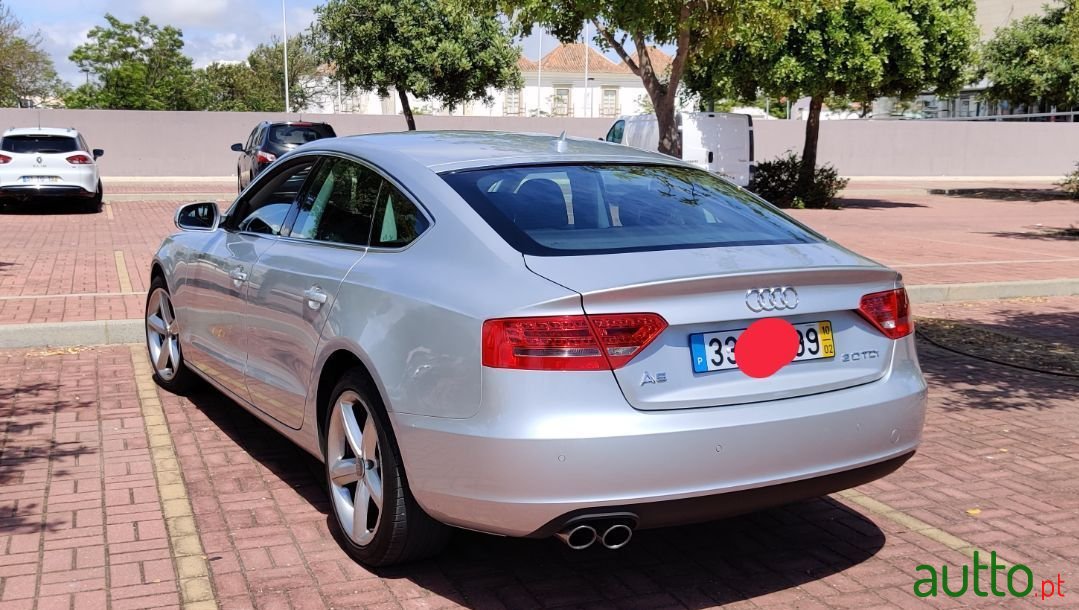 2010' Audi A5 Sportback photo #4