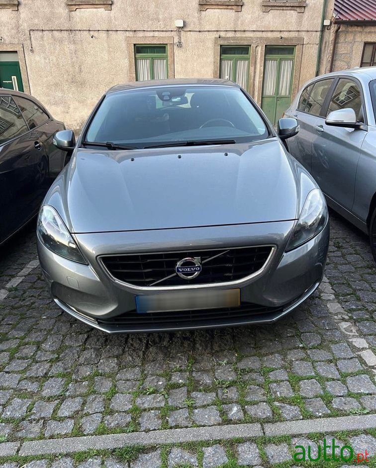 2015' Volvo V40 photo #1