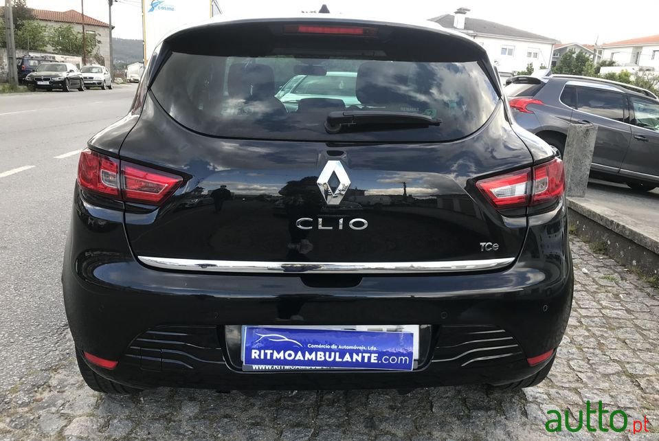 2016' Renault Clio photo #2