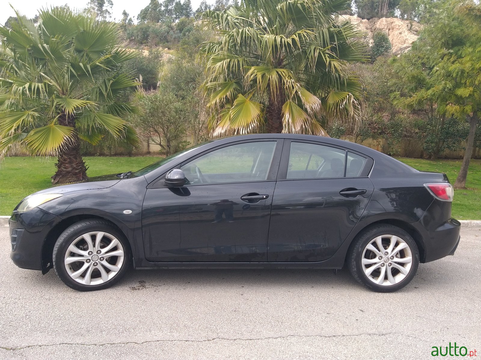 2009' Mazda 3 photo #3