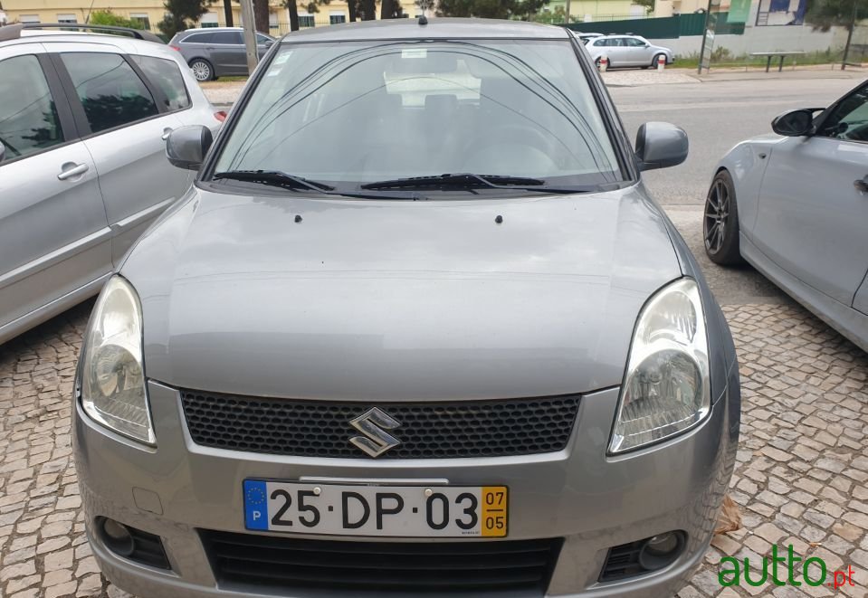 2007' Suzuki Swift photo #1