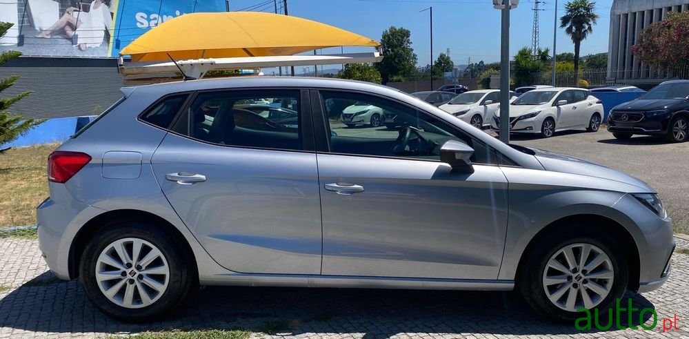 2023' SEAT Ibiza 1.0 Tsi Style photo #3