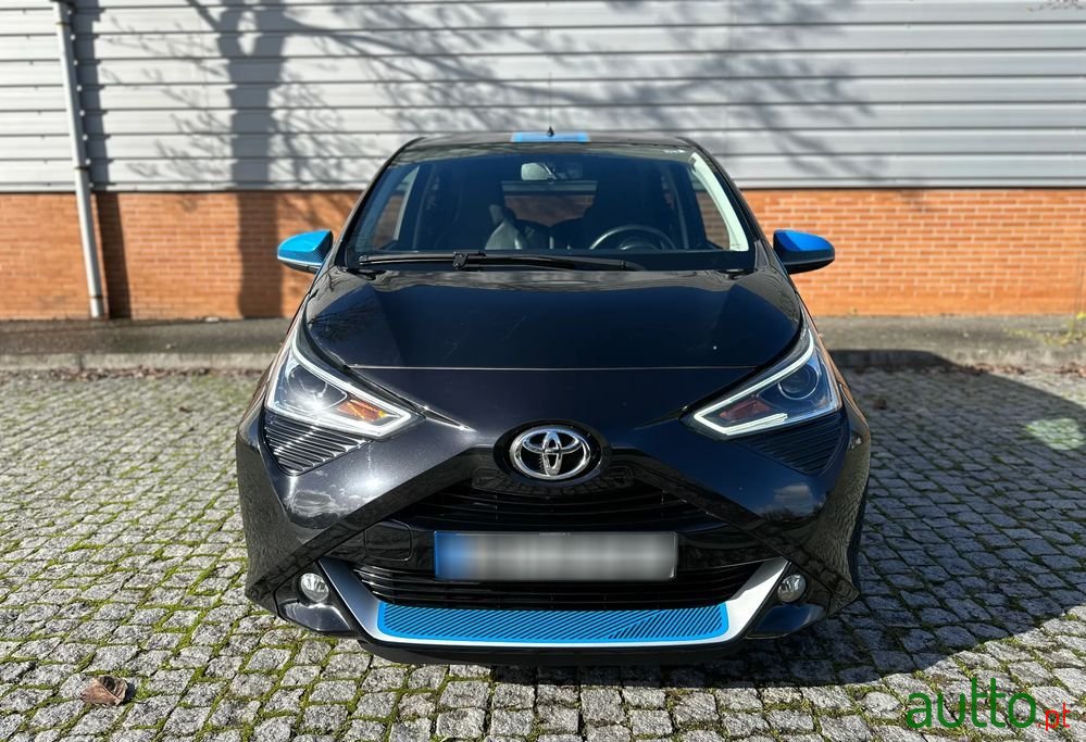 2018' Toyota Aygo X-Trend photo #4