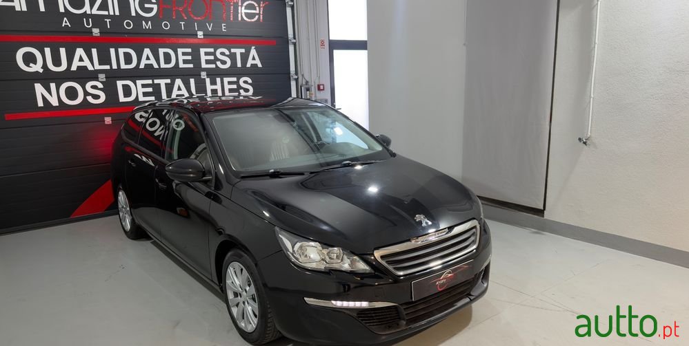 2015' Peugeot 308 photo #4