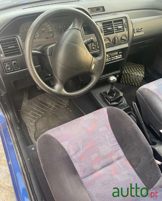 1994' Ford Escort photo #3