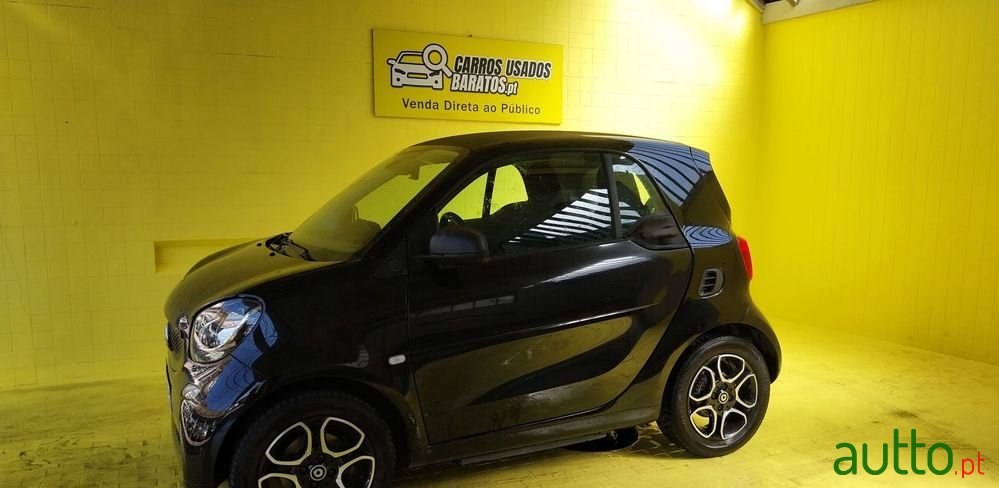 2020' Smart Fortwo Drive Passion photo #3
