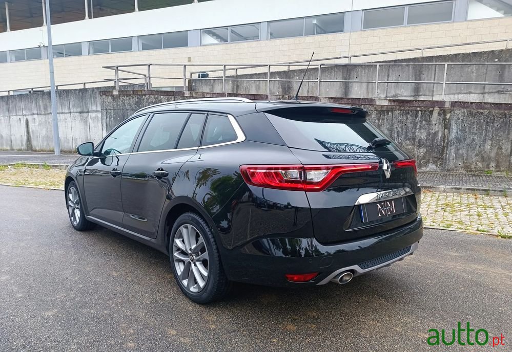 2016' Renault Megane Sport Tourer photo #6