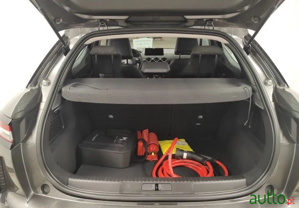 2023' DS Automobiles Ds3 photo #5